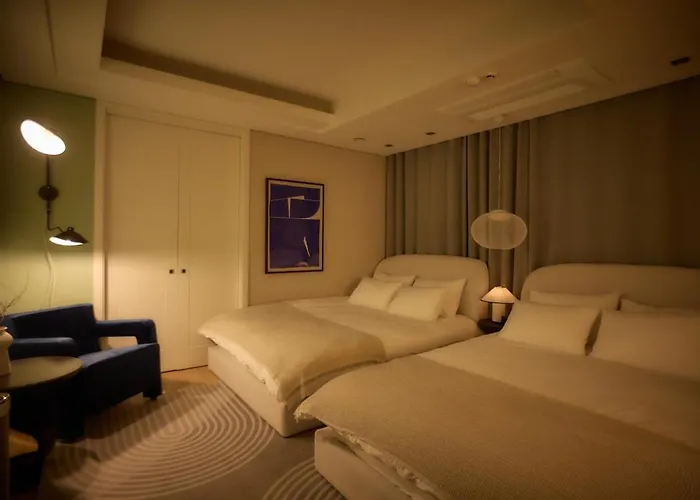 Black Ban 아파트