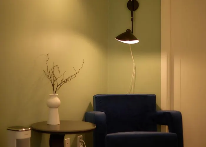 아파트 Black Ban